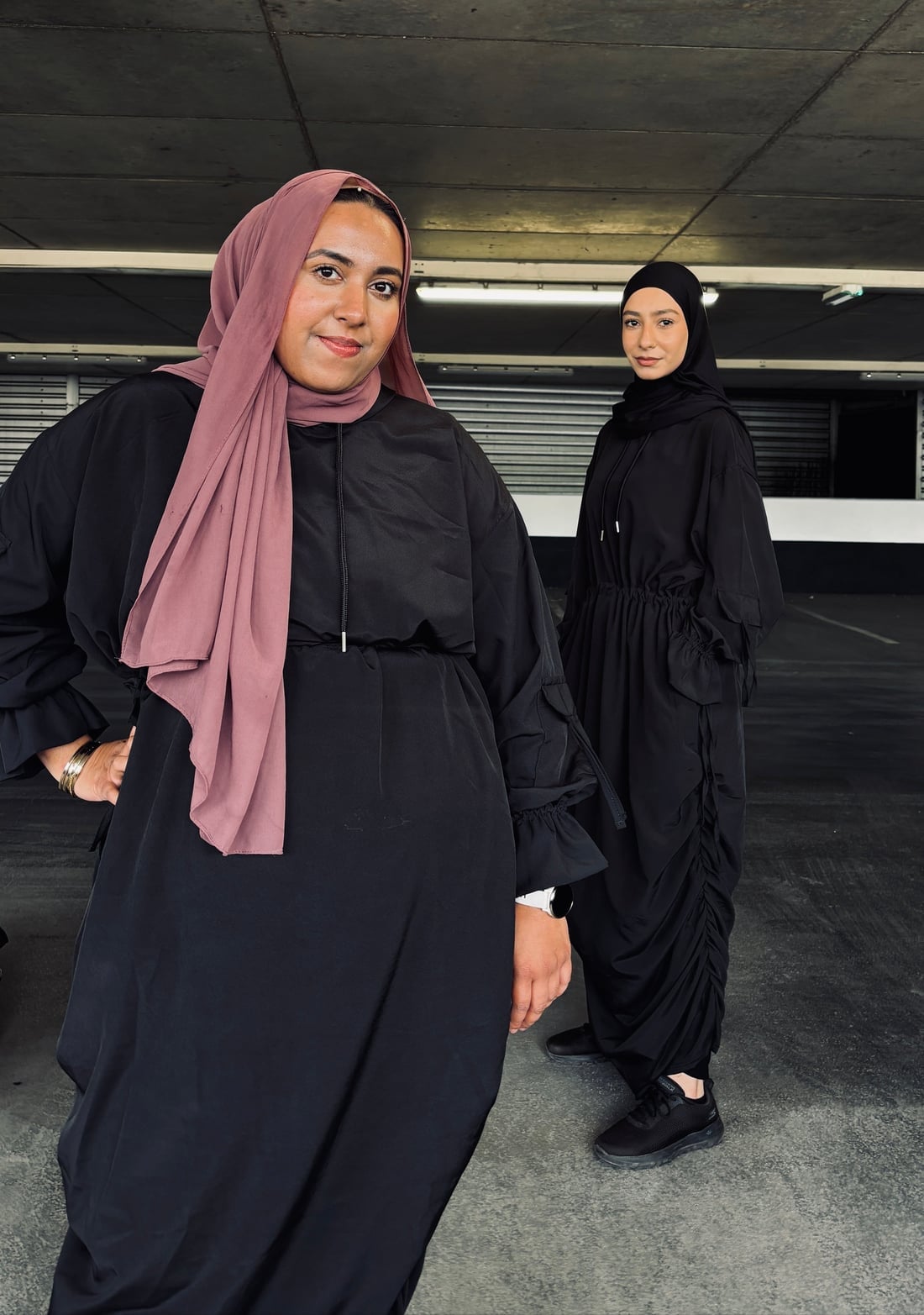 Oversized Black Dress with Sneakers Oversized Black Dress with Sneakers — Trendy Hijab Outfits