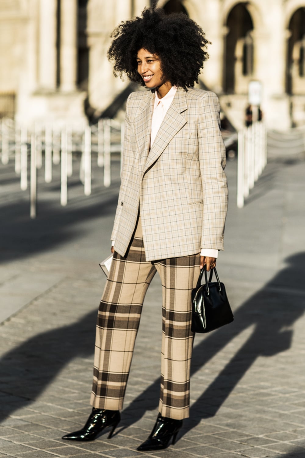 Relaxed Fit Plaid Suit with Crisp Shirt Relaxed Fit Plaid Suit with Crisp Shirt — Trendy Interview Outfits