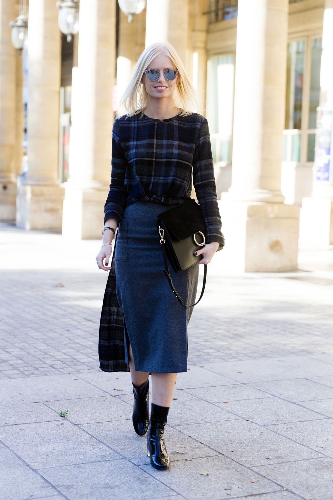 Grey Pencil Skirt with Plaid Long-Sleeve Top Grey Pencil Skirt with Plaid Long-Sleeve Top — Trendy Interview Outfits