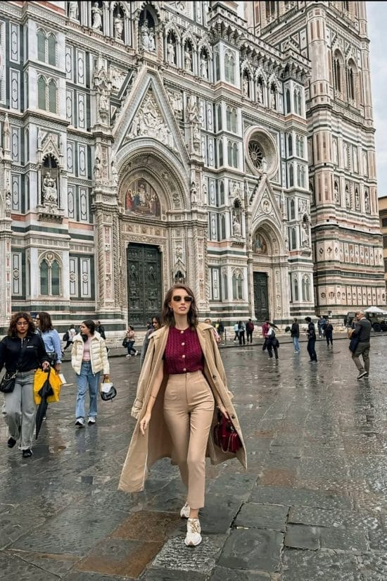 Burgundy Top With Tan Trousers And Trench Coat — Trendy Italy Outfits