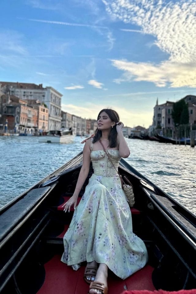 Pale Green Floral Maxi Dress With Corset Bodice — Trendy Italy Outfits