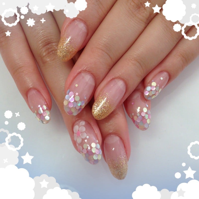 Medium Almond Nude Glitter Floral Pearl Nails Medium Almond Nude Glitter Floral Pearl Nails — Trendy Japanese Nails