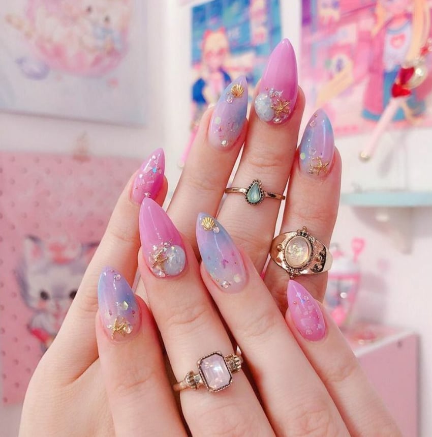 Medium Almond Pastel Gradient Seashell Starfish Nails Medium Almond Pastel Gradient Seashell Starfish Nails — Trendy Japanese Nails