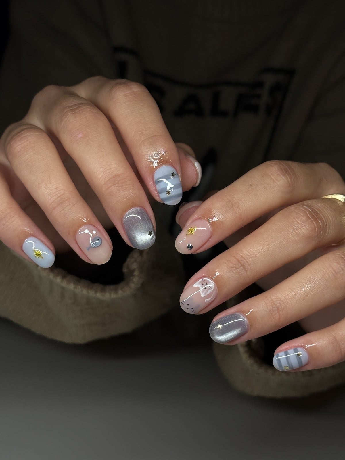 Short Oval Grey Blue Cloud Star Cat Nails Short Oval Grey Blue Cloud Star Cat Nails — Trendy Japanese Nails