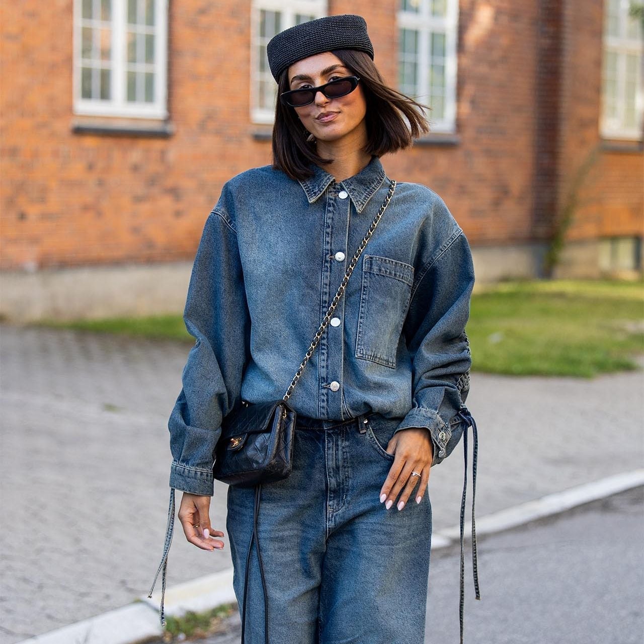 Dark Wash Wide Leg Jeans with Matching Denim Shirt Dark Wash Wide Leg Jeans with Matching Denim Shirt — Trendy Jeans Outfits