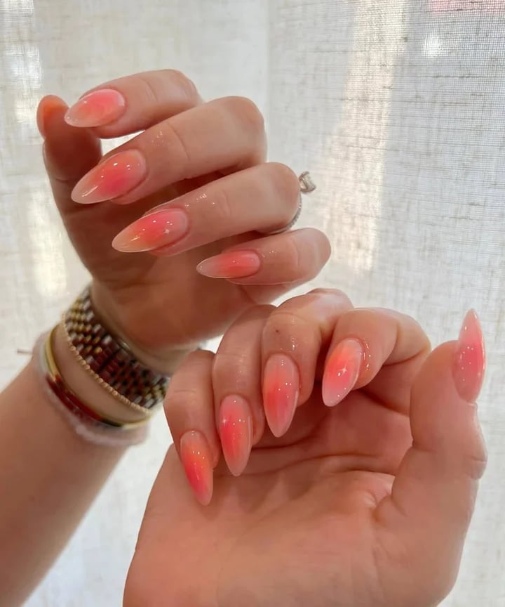 Glossy Pink to Orange Ombre Jelly Stiletto Nails Glossy Pink to Orange Ombre Jelly Stiletto Nails — Trendy Jelly Nails