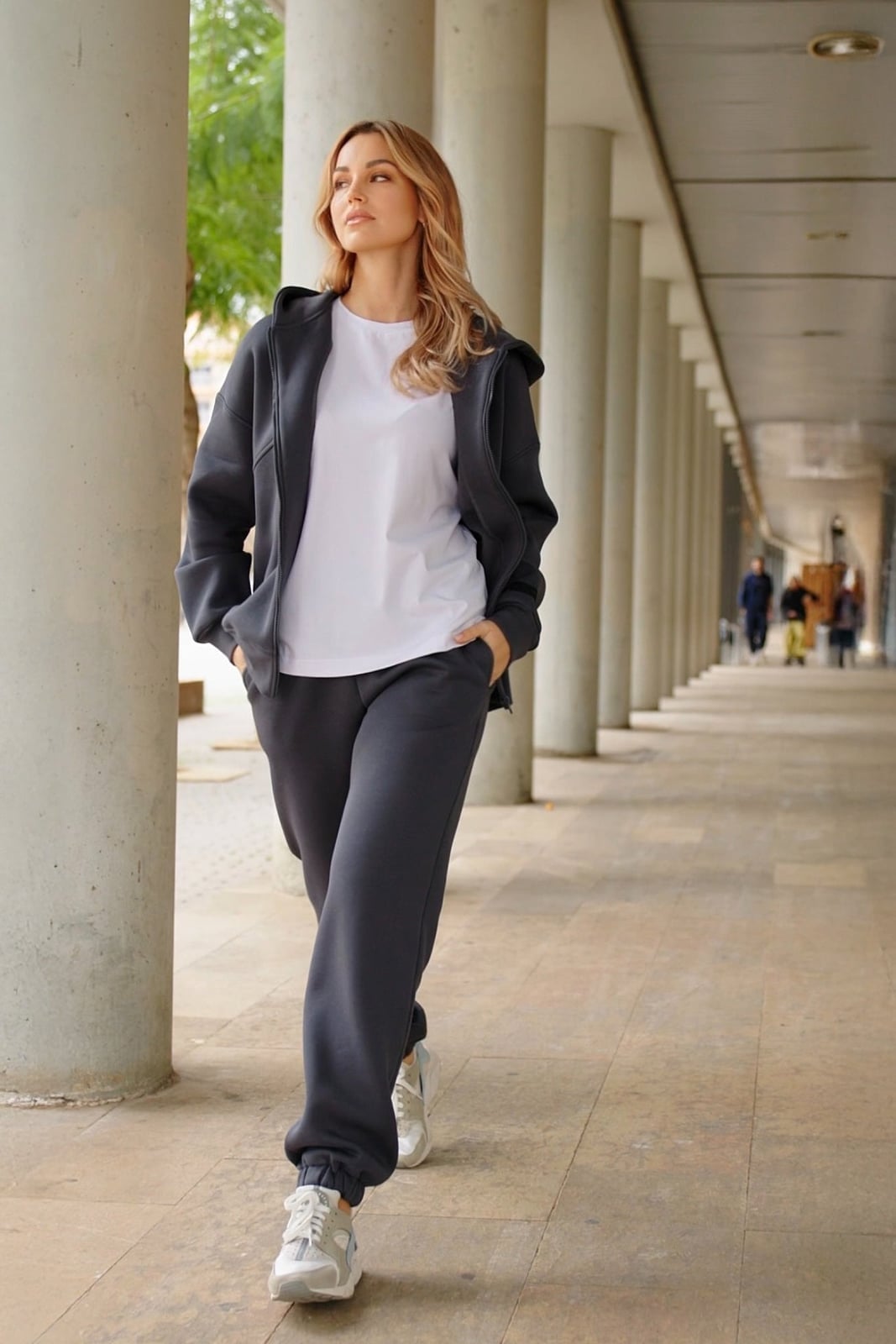 Charcoal Grey Sweat Set with White T-Shirt Charcoal Grey Sweat Set with White T-Shirt — Trendy Jogging Outfits