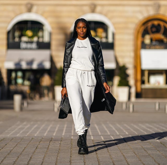 White Sweatpants with Long Black Leather Coat White Sweatpants with Long Black Leather Coat — Trendy Jogging Outfits