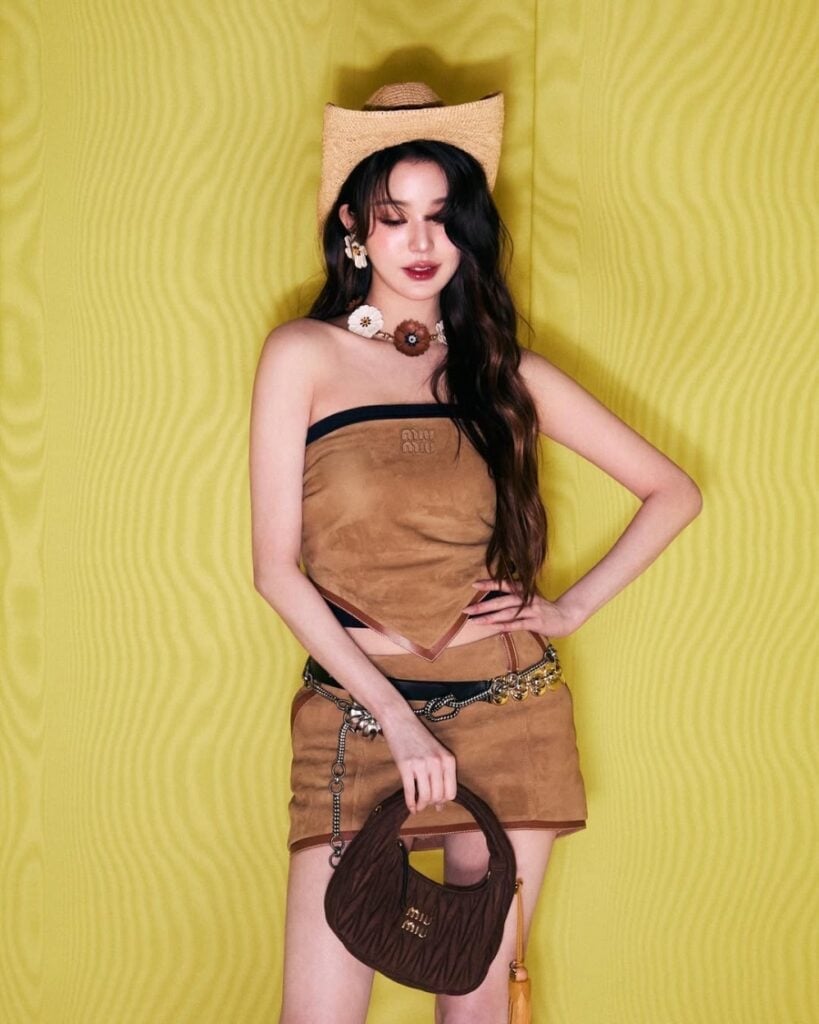 Suede-Like Bandeau and Mini Skirt Set Suede-Like Bandeau and Mini Skirt Set — Trendy K-pop Outfits
