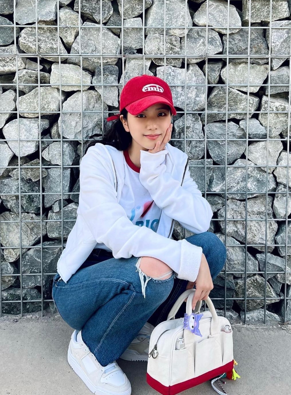 Zip-Up Hoodie with Ripped Knee Jeans Zip-Up Hoodie with Ripped Knee Jeans — Trendy K-pop Outfits
