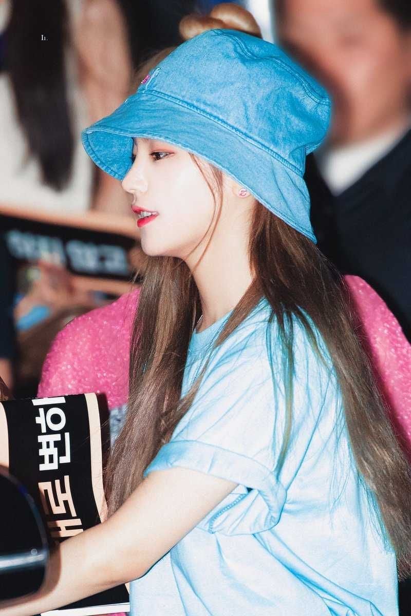 Pink Fuzzy Jacket with Bucket Hat Pink Fuzzy Jacket with Bucket Hat — Trendy K-pop Outfits