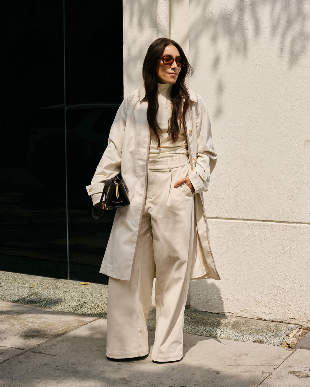 Monochromatic Cream Trench Coat and Wide Leg Trousers Monochromatic Cream Trench Coat and Wide Leg Trousers — Trendy Layering Outfits