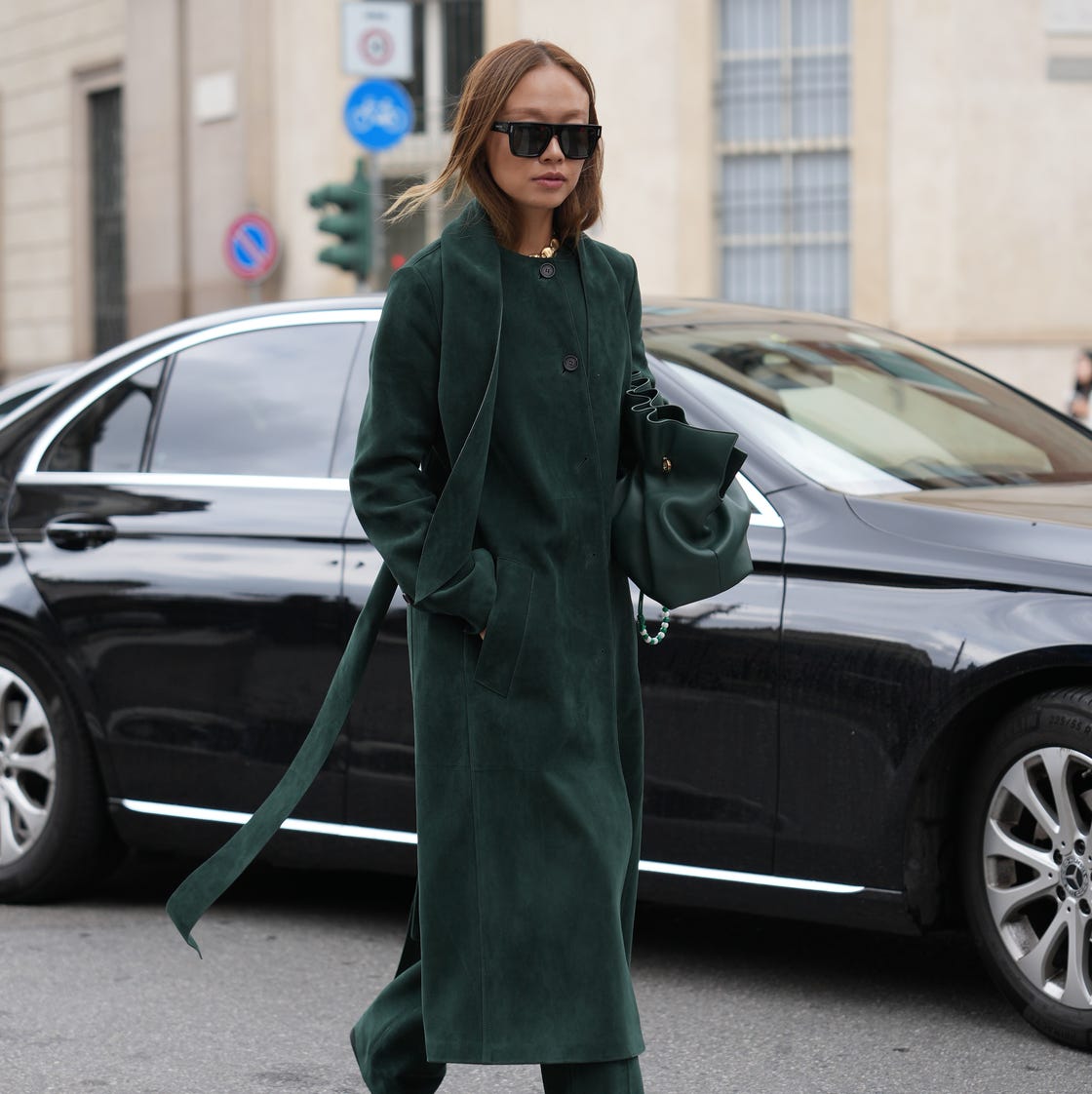 Forest Green Coat and Trousers for a Chic Outing Forest Green Coat and Trousers for a Chic Outing — Trendy Luxury Outfits