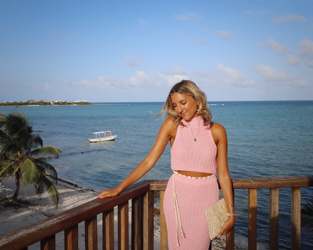 Pale Pink Knit Set for Beach Vacations Pale Pink Knit Set for Beach Vacations — Trendy Mexico Outfits