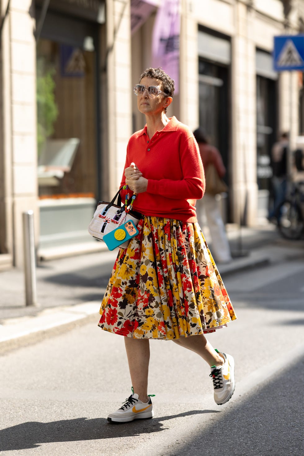 Floral Print Midi Skirt with Polo Shirt — Trendy Midi Skirt Outfits