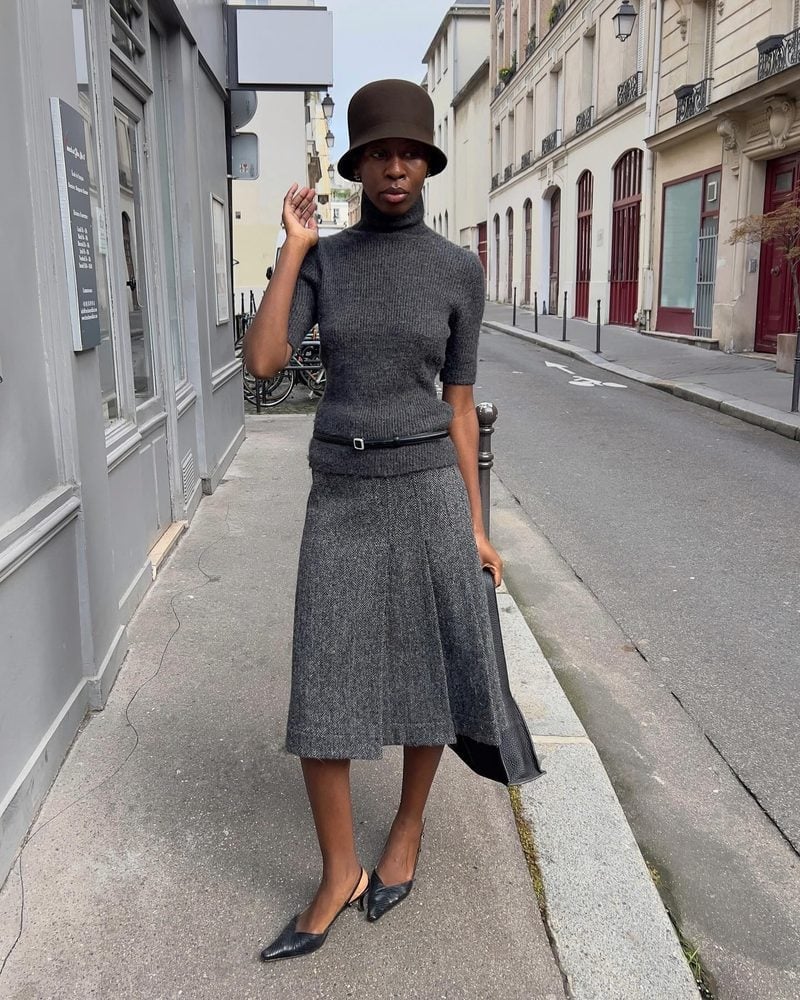 Monochromatic Grey Knit Midi Skirt Suit — Trendy Midi Skirt Outfits