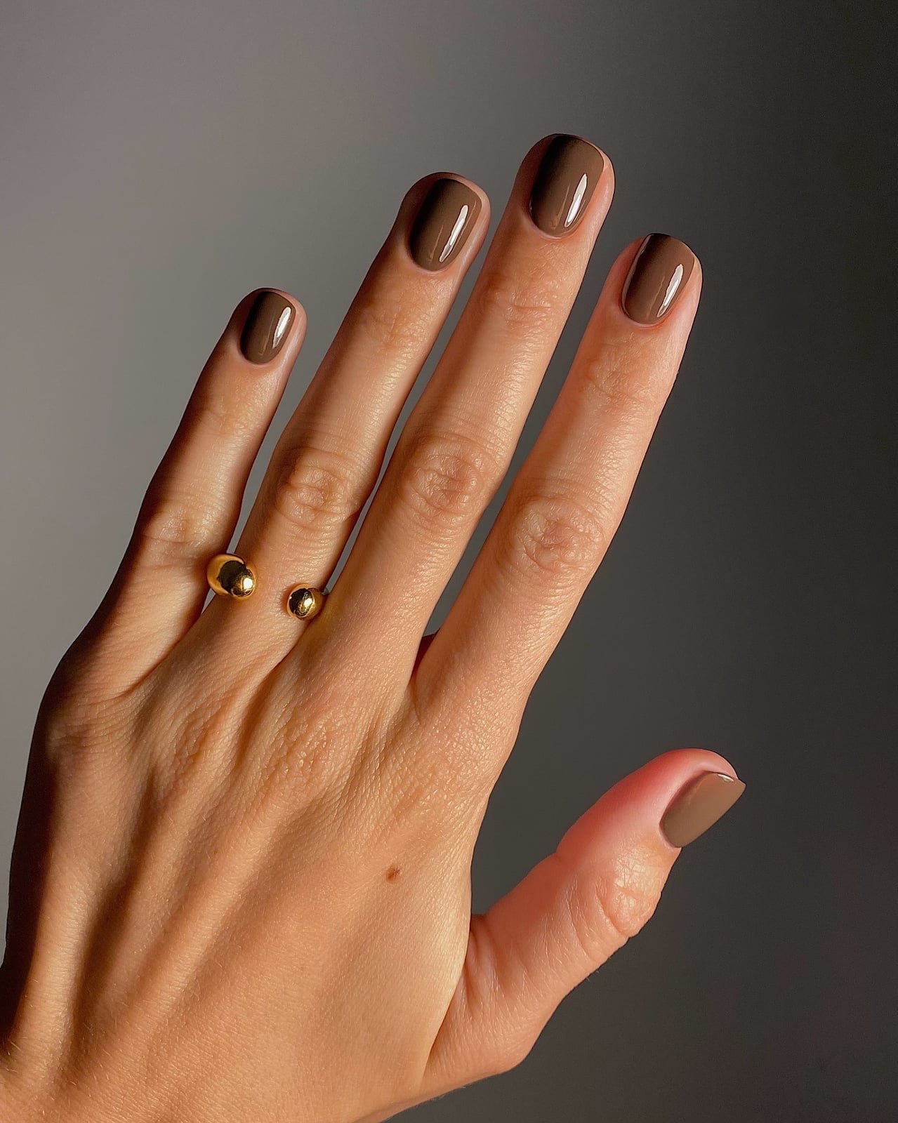 Classic Short Square Mocha Nails Classic Short Square Mocha Nails — Trendy Mocha Nails