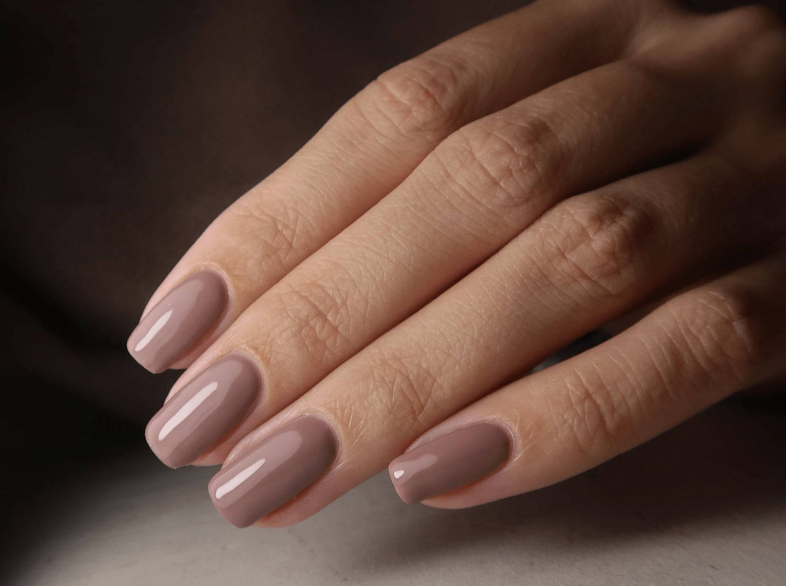 Milky Mocha Glossy Short Almond Nails Milky Mocha Glossy Short Almond Nails — Trendy Mocha Nails