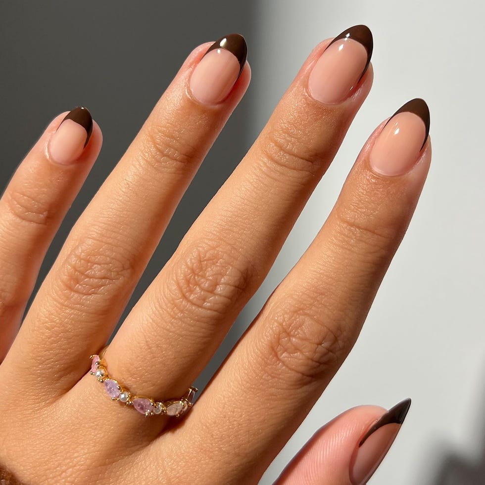Glossy Dark Brown French Tip Almond Nails Glossy Dark Brown French Tip Almond Nails — Trendy Mocha Nails