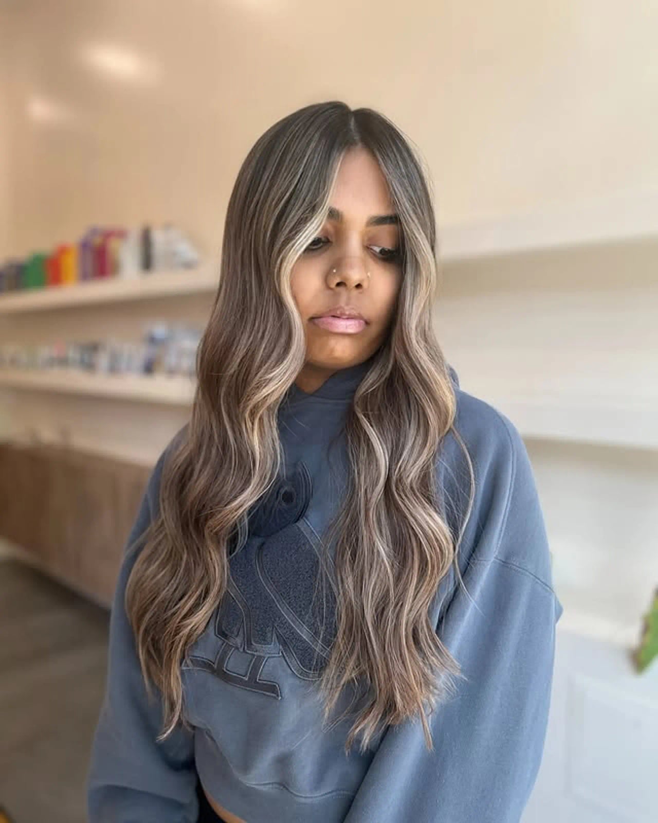 Brown With Subtle Blonde Money Piece Brown With Subtle Blonde Money Piece — Trendy Money Piece Hair