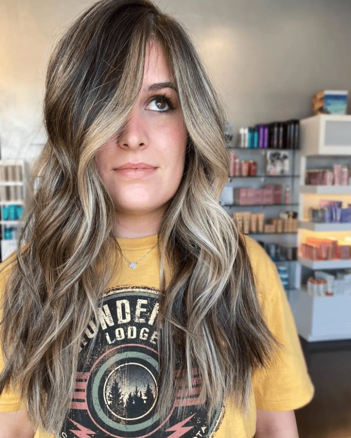 Dark Brown Mid-Back With Blonde Money Piece, Office-Safe Version Dark Brown Mid-Back With Blonde Money Piece, Office-Safe Version — Trendy Money Piece Hair