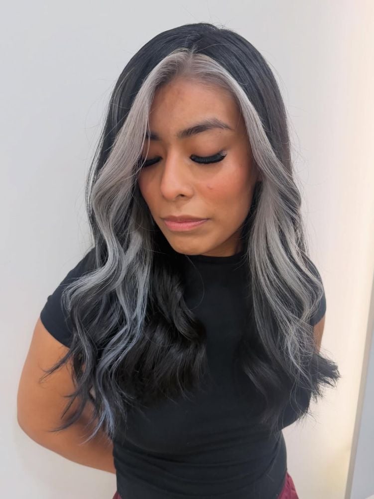 Black Base With Ash Blonde Money Piece Black Base With Ash Blonde Money Piece — Trendy Money Piece Hair