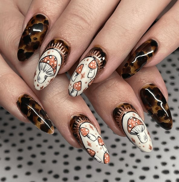 Short Stiletto Mushroom Leopard Print Nails — Trendy Mushroom Nails