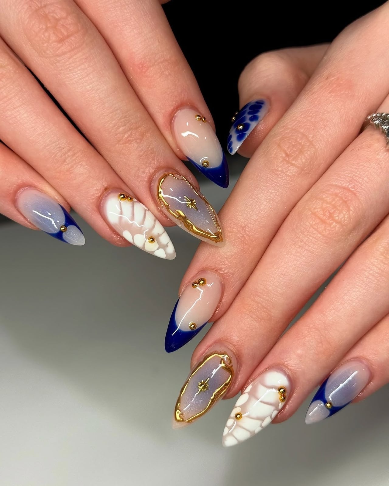 Almond Nails with 3D Floral Navy Art Almond Nails with 3D Floral Navy Art — Trendy Navy Nails