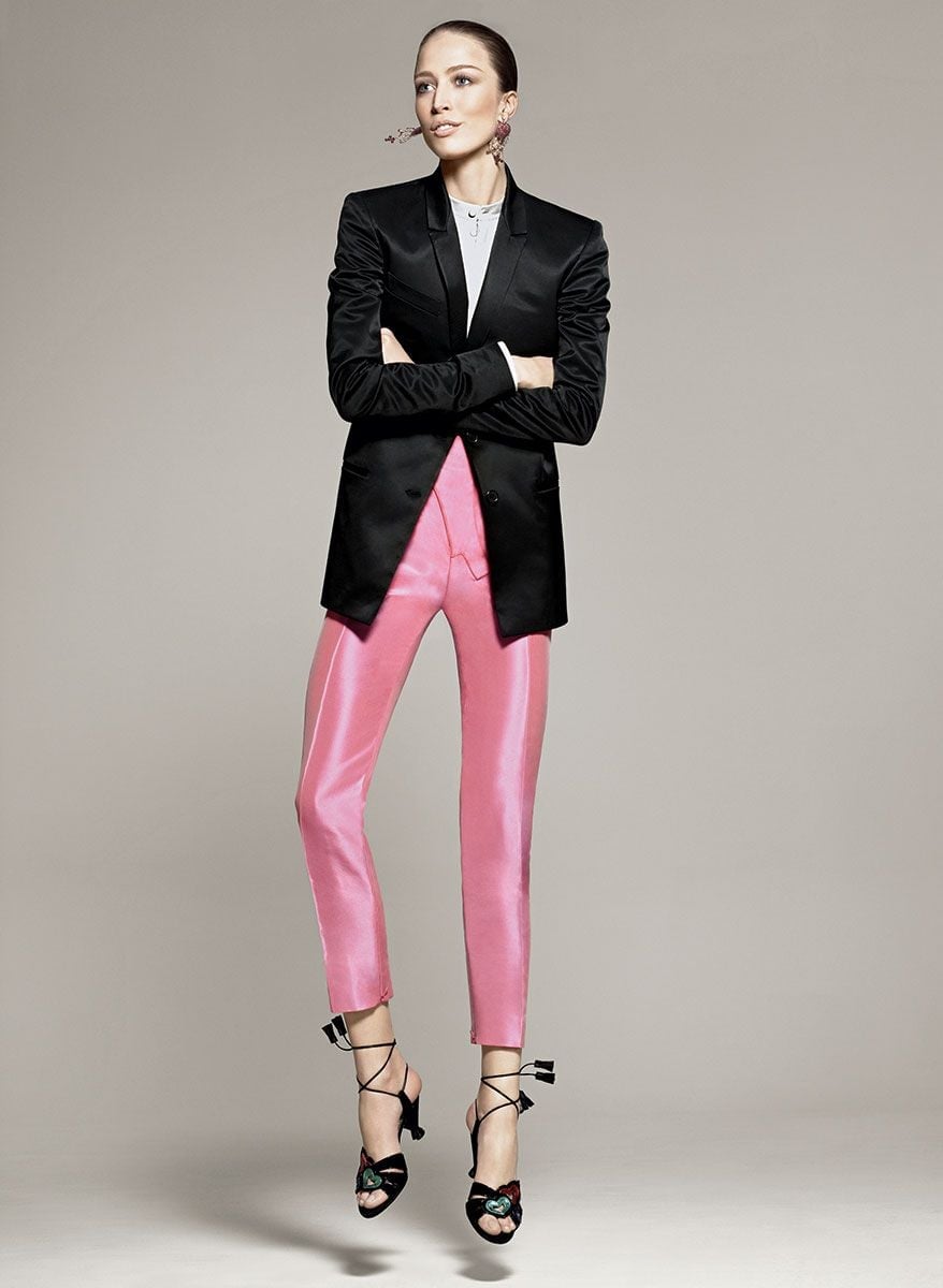 Oversized Blazer with Bright Pink Trousers — Trendy Night Out Outfits