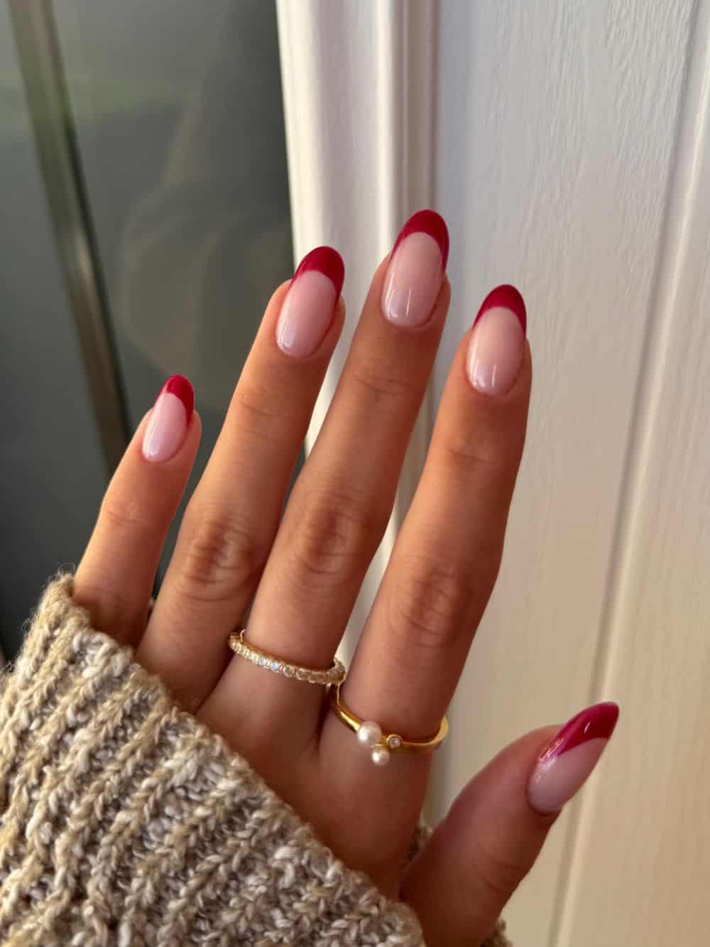 Mixed Media Medium Oval Nails Mixed Media Medium Oval Nails — Trendy Old Money Nails