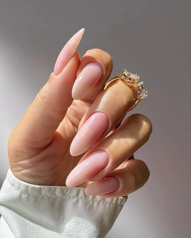 Nude to White Ombre Medium Almond Nails With Square-Cut Diamonds Nude to White Ombre Medium Almond Nails With Square-Cut Diamonds — Trendy Old Money Nails