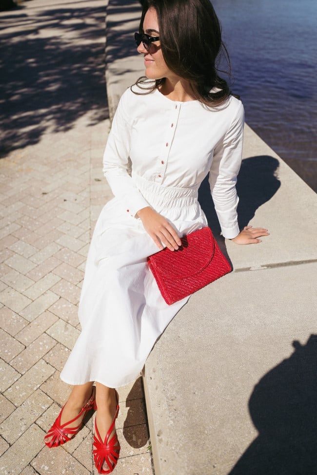 Elegant White Maxi Dress With Red Accessories — Trendy Old Money Outfits
