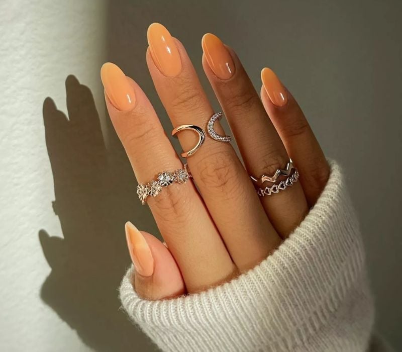 Medium Almond Milky Peach Orange Nails Medium Almond Milky Peach Orange Nails — Trendy Orange Nails