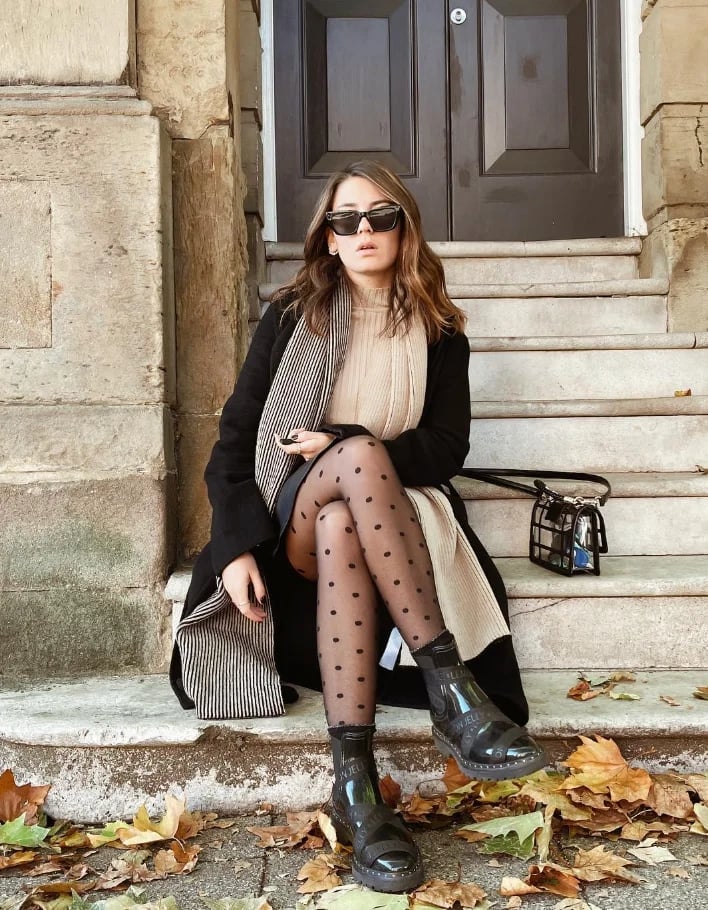 Black Coat with Polka Dot Tights Black Coat with Polka Dot Tights — Trendy Outfit Ideas