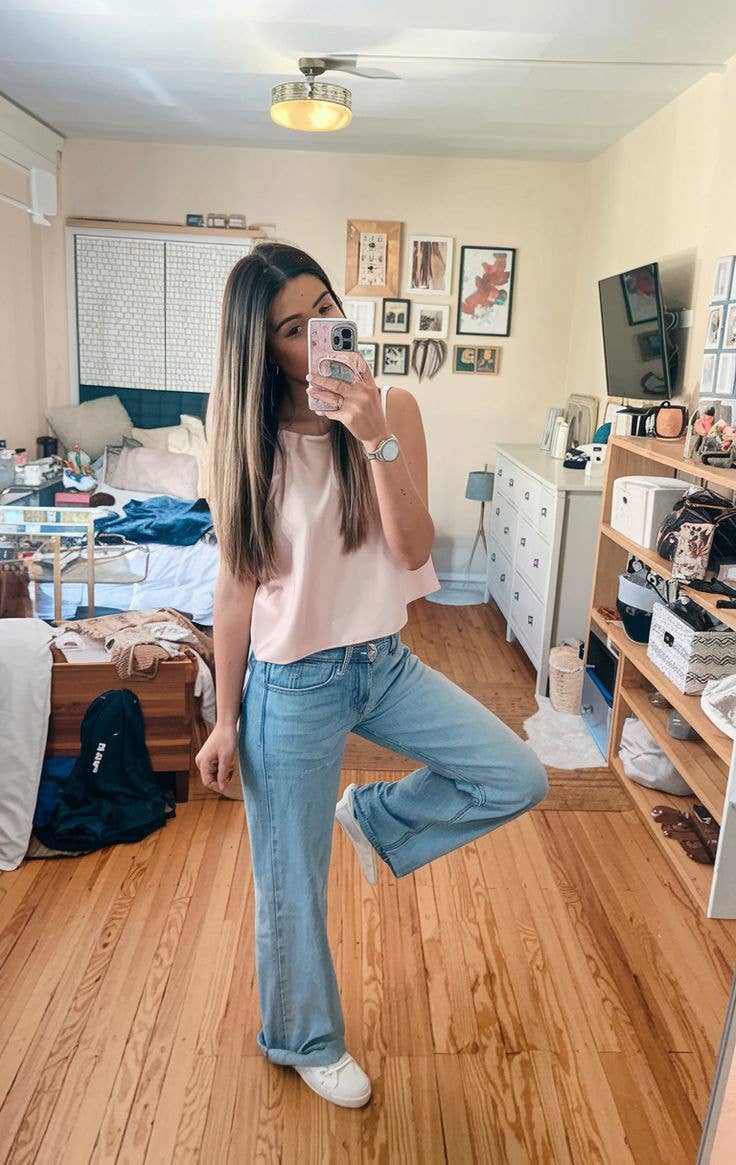 Pink Crop Top with Light Blue Wide-Leg Jeans Pink Crop Top with Light Blue Wide-Leg Jeans — Trendy Outfits for Teens