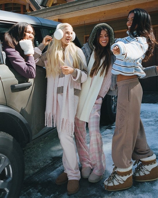 Cozy Winter Layers with Puffer and Hooded Jackets Cozy Winter Layers with Puffer and Hooded Jackets — Trendy Outfits for Teens