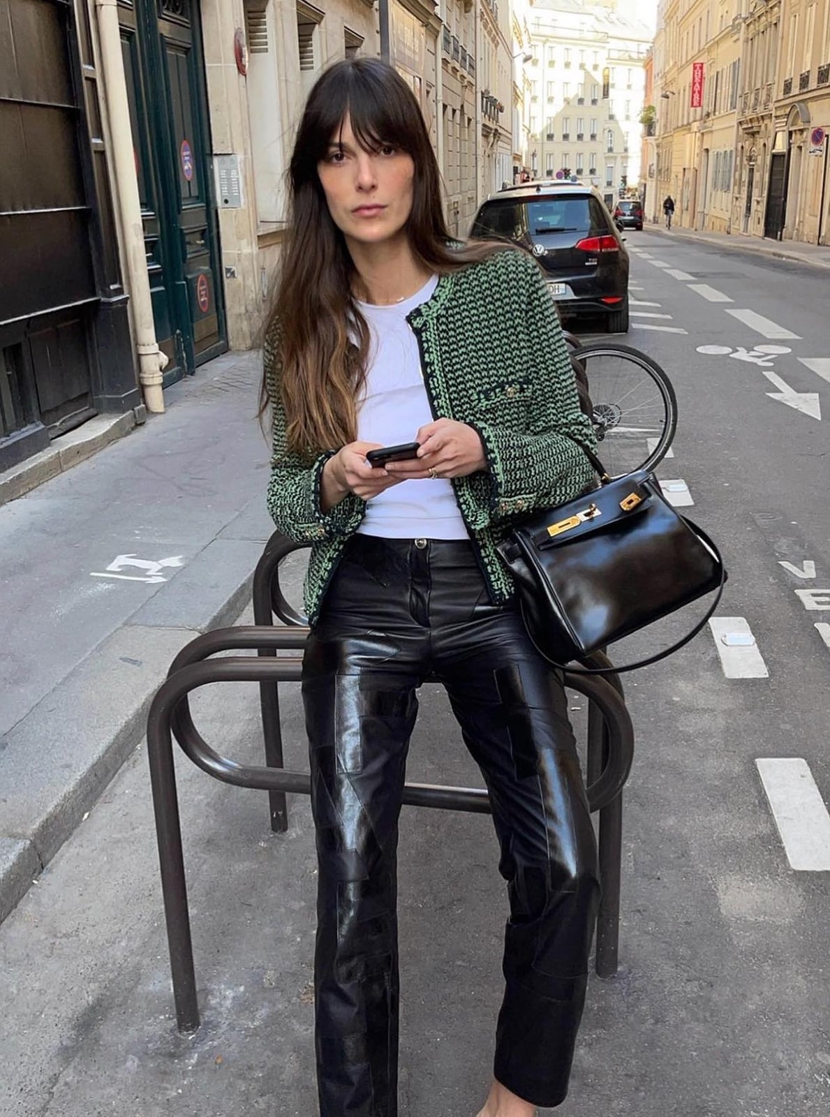 Textured Bouclé Jacket with Leather Trousers for Chic Outing Textured Bouclé Jacket with Leather Trousers for Chic Outing — Trendy Parisian Style