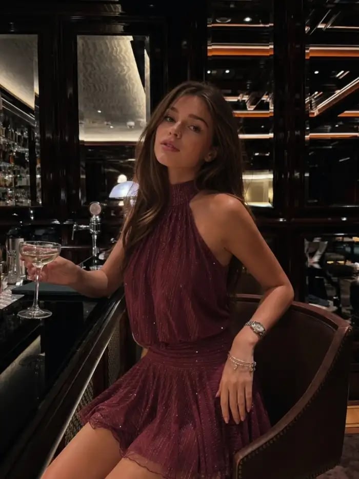 Burgundy Sparkly Halter Neck Dress for a Party Burgundy Sparkly Halter Neck Dress for a Party — Trendy Party Outfits