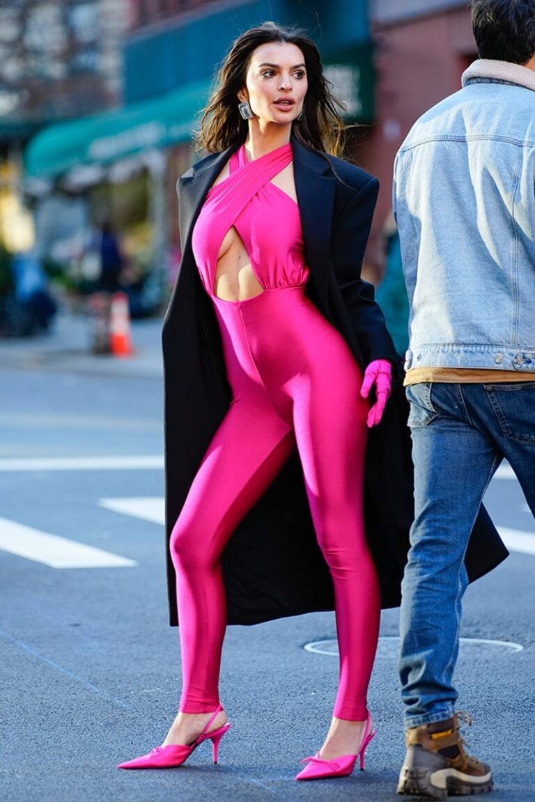 15 Trendy Pink Leggings Outfit Ideas 2027