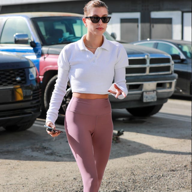 Pink Leggings With White Cropped Polo Shirt Pink Leggings With White Cropped Polo Shirt — Trendy Pink Leggings Outfit
