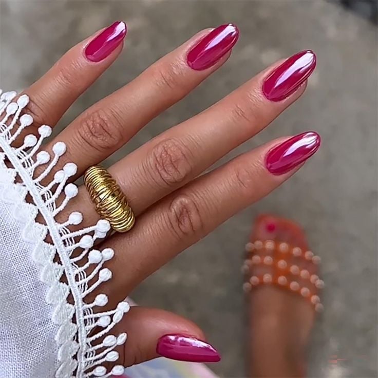 Vibrant Metallic Pink Chrome Nails — Trendy Pink Nails