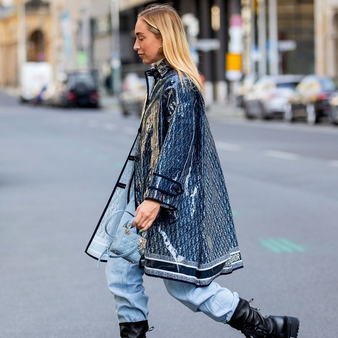 Printed Clear Vinyl Jacket With Relaxed Jeans — Trendy Rain Jacket Outfits
