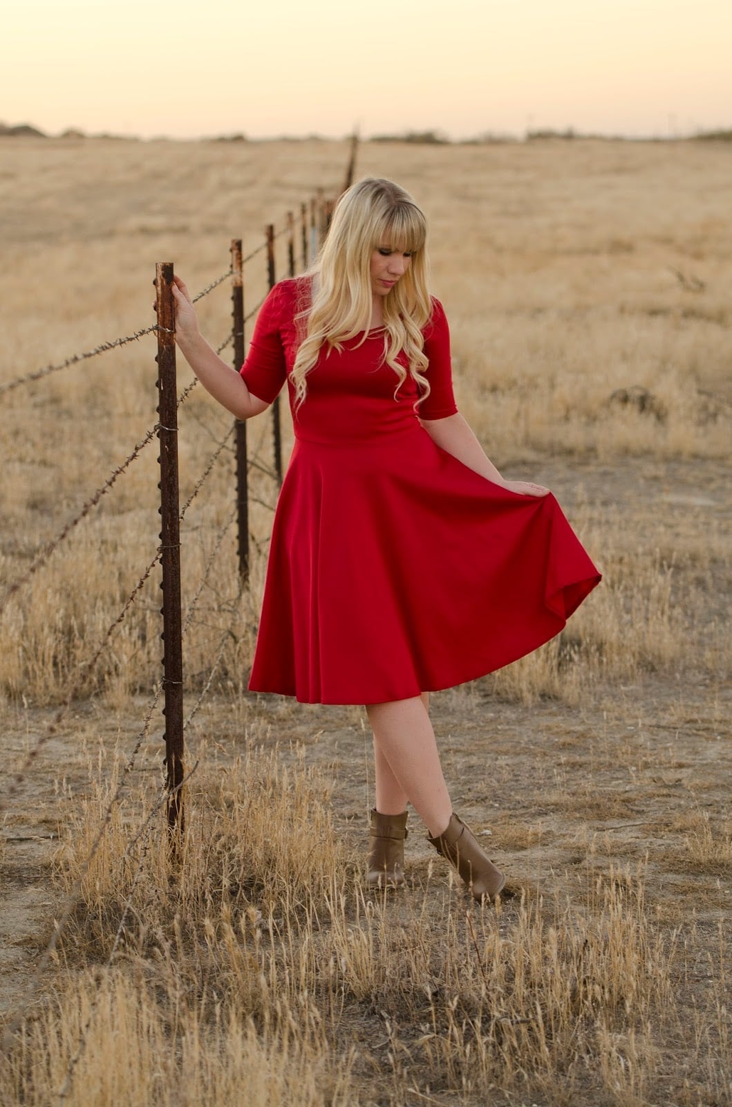 Red Jersey Fit and Flare Dress with Brown Ankle Boots Red Jersey Fit and Flare Dress with Brown Ankle Boots — Trendy Red Dresses Outfits