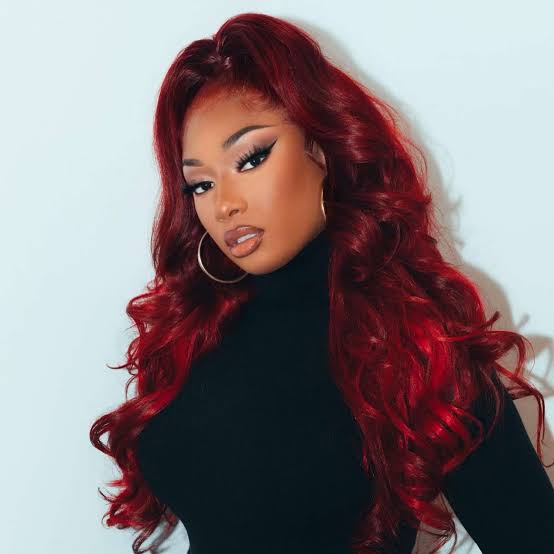 Mid-Back Vibrant Fiery Red Curls — Trendy Red Hairstyles
