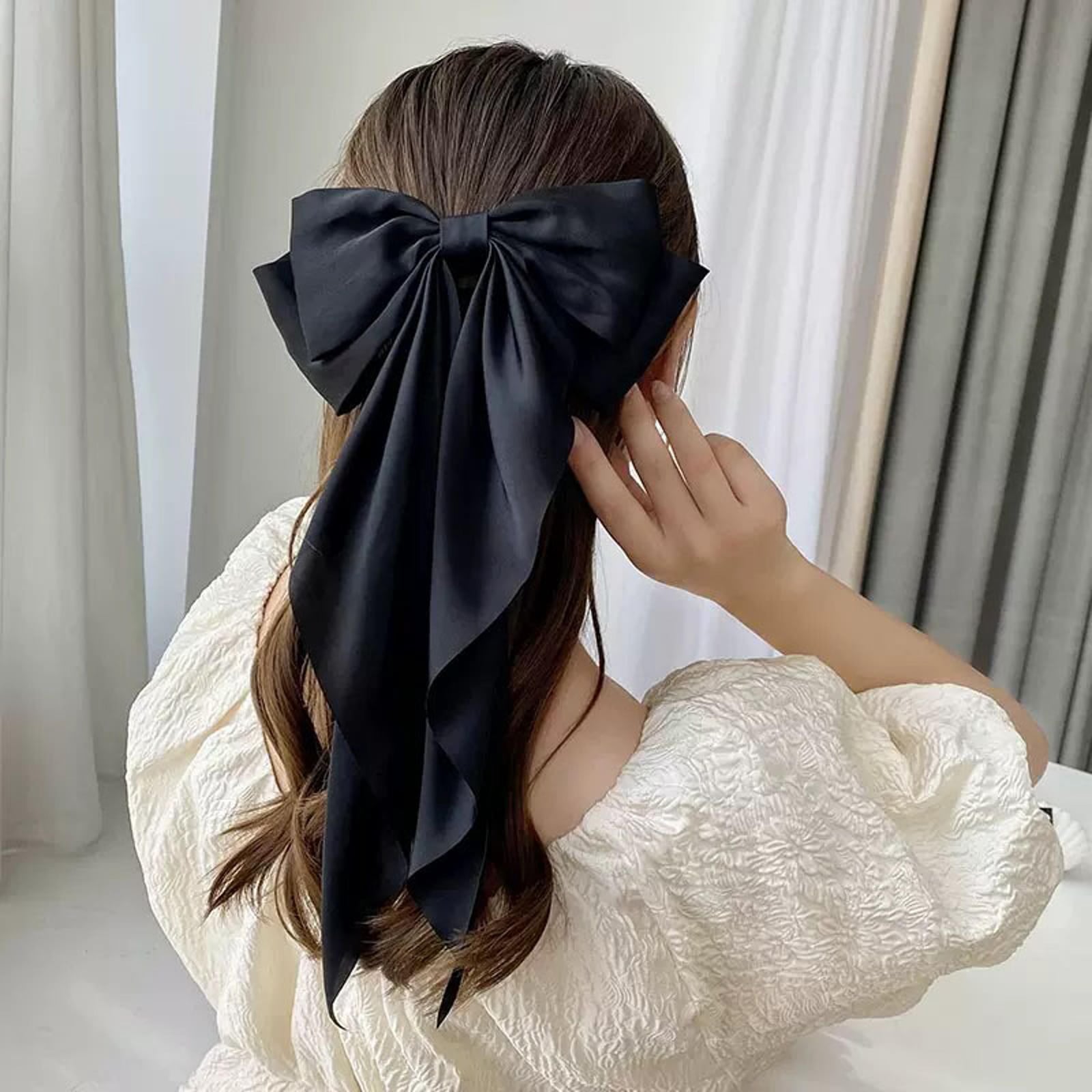 Mid-Back Straight Dark Brown Half-Up With Black Bow, Close-Up Take — Trendy Ribbon Hair