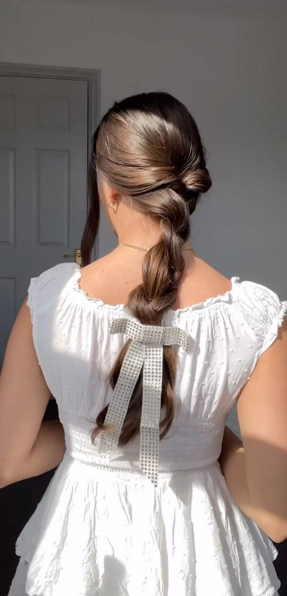 Mid-Back Dark Brown Braid With Sparkling Bow, Wavy — Trendy Ribbon Hair