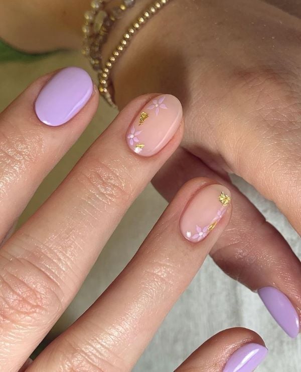 Lavender Pale Pink Gold Leaf Floral Short Round Nails Lavender Pale Pink Gold Leaf Floral Short Round Nails — Trendy Round Nails