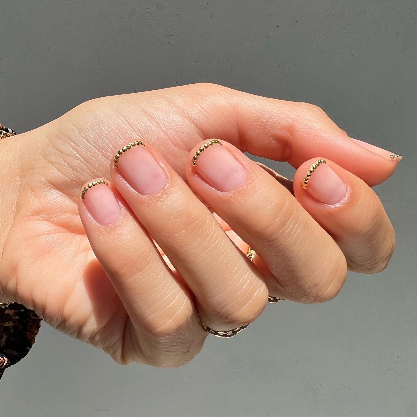Sheer Nude Gold Bead Cuticle Short Round Nails Sheer Nude Gold Bead Cuticle Short Round Nails — Trendy Round Nails