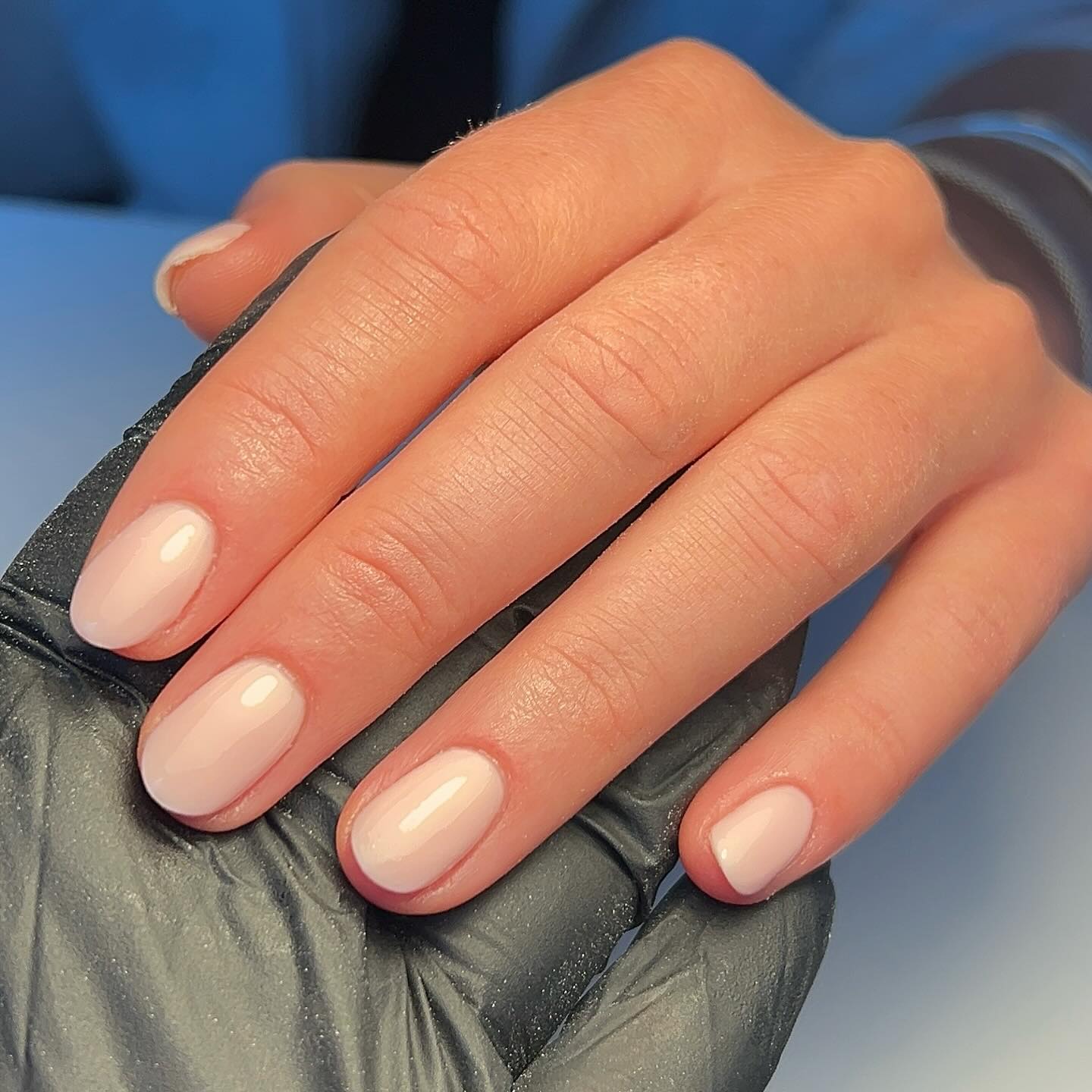 Opaque Pale Pink Glossy Short Round Nails Opaque Pale Pink Glossy Short Round Nails — Trendy Round Nails