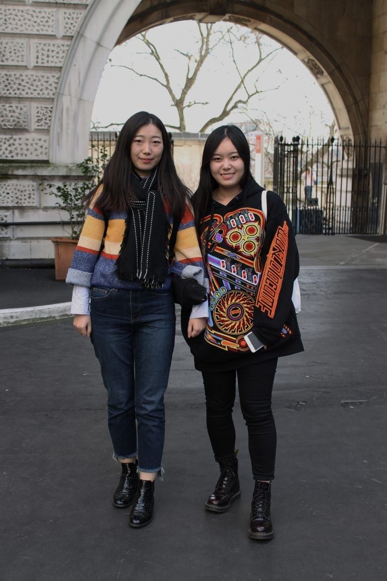 Striped Sweater Over White Shirt and Black Scarf Striped Sweater Over White Shirt and Black Scarf — Trendy School Outfits